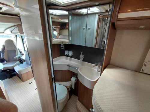 Carthago C-Compactline 144 LE - Single beds - Automatic  photo: 15