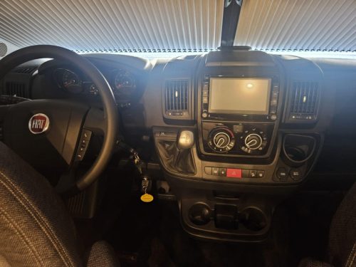Knaus L!ve Ti 700 MEG Black Edition  photo: 22