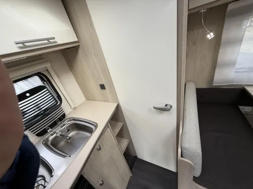 Caravelair Alba 400 VASTBED TREINZIT LUIFEL  foto: 16