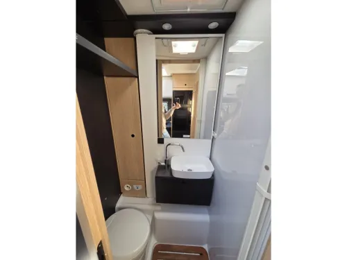 Sunlight T 67 Automatic with single beds  photo: 10