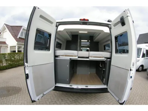 Adria Supreme 640 SLB Single beds, panorama. photo: 11