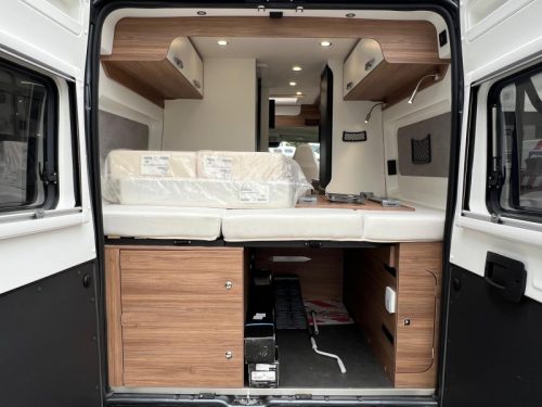 Pilote V 600 G Awning, Bicycle Rack, TV, photo: 17