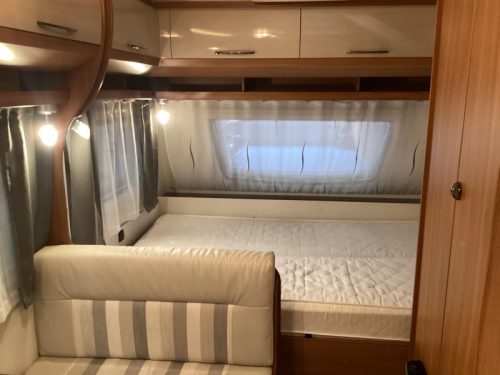 Hobby On Tour 470 KMF awning photo: 5