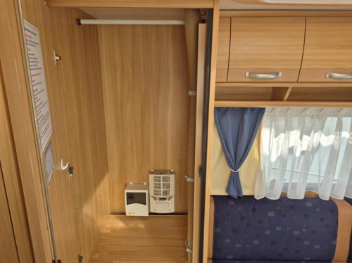Dethleffs 430 DB Fixed bed, mover, Awning with extension Bovag photo: 19