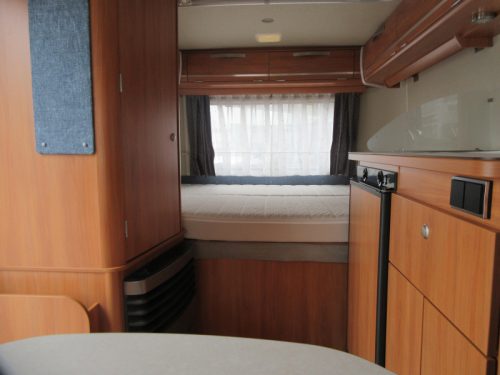 Eriba Touring 310 SEHR KOMPAKT, MIT HUBDACH Foto: 2