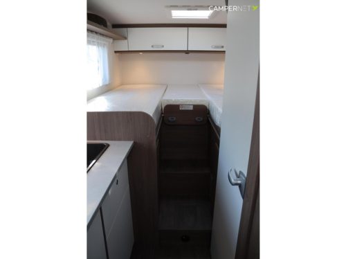 Carado V347 Pro+ Fiat 140hp Automatic | New model! | High payload | Awning | Compact design | Single beds | Vario bathroom photo: 15