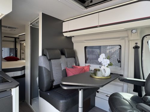 Adria Twin Sports 640 SGX Supreme 180 ch AUTOMATIQUE 9 vitesses Euro6 Fiat Ducato Maxi 4250 kg **Lits jumeaux r&eacute;glables en hauteur / Toit relevable m photo : 12