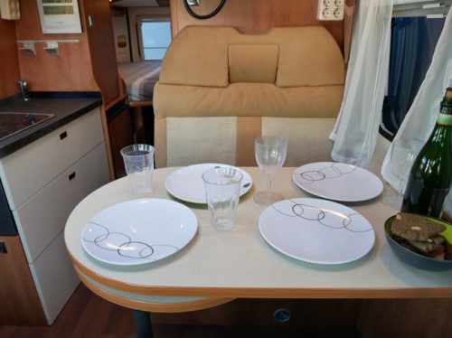 Carthago Malibu Van 600 DB, 6 Meter Kastenwagen, Busbiker!! Foto: 10