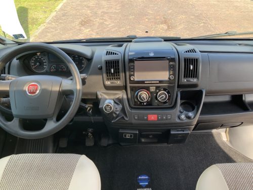 Knaus Van Ti 600 2.3 130 HP Semi-integrated, Transverse bed, Half-dinette, Swivel seats, etc. Year of manufacture 2013 Camper centrum on the road Marum photo: 19
