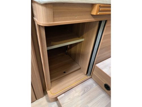 Weinsberg CaraSuite 700 ME - 5 Personen .- Automatik Foto: 16