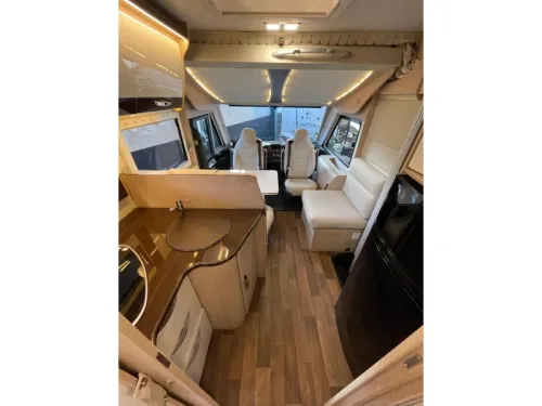 McLouis Nevis 79 G Queensbed Hubdach Foto: 11