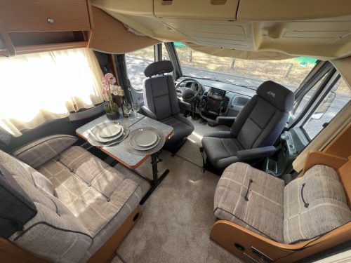 Laika Ecovip 715 SINGLE BEDS+POP-TOP ROOF MOTOR AIR CONDITIONING TOW HITCH photo: 1