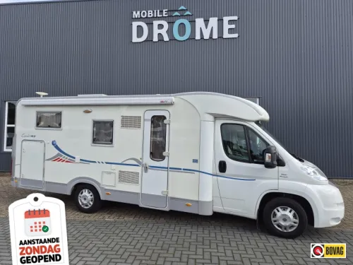 Adria Coral S 690 SP Queensbed, porte-v&eacute;los photo : 0