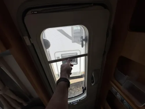 Adria Adriatik 660 SP Family camper 2 air conditioners photo: 4