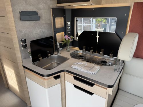Rapido 696 F Automatic New Condition photo: 16