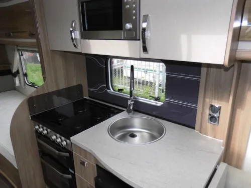 Sprite Cruzer 492 SR Mover, cassette awning! photo: 3