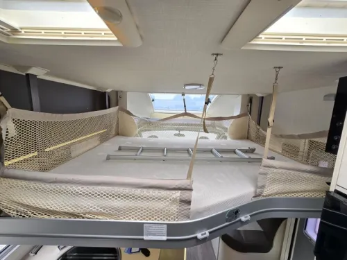Chausson Welcome 728 EB Pop-top roof French bed Automatic photo: 8