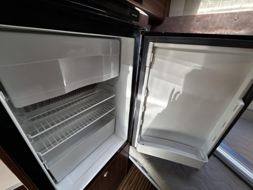 Adria Twin 640 SHX Transverse bed/unique layout photo: 16