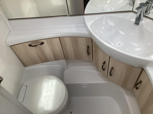 Hobby De Luxe 540 UL Single beds photo: 4
