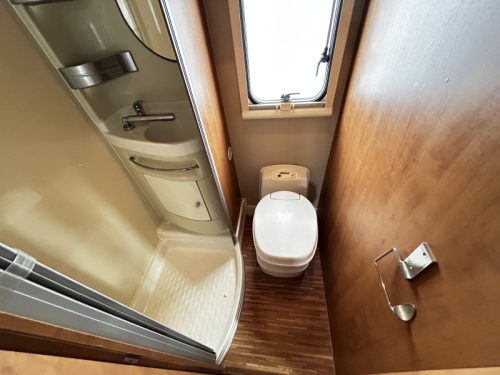 P.L.A. Camper Plasy 63 HP Transverse bed/Lift bed/2016/6.2M photo: 13
