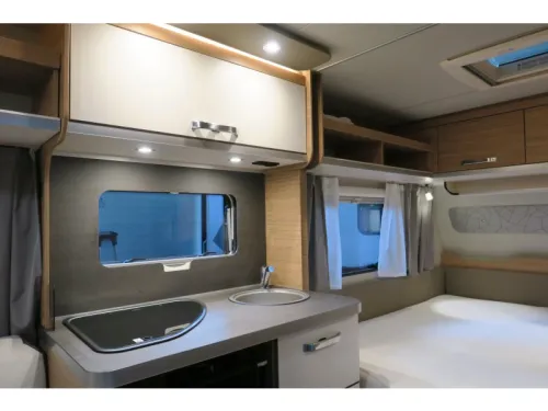 Weinsberg CaraOne Edition HOT 450 FU MOVER+AUVENT+PORTE-V&Eacute;LOS photo : 4