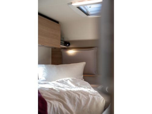 LMC Tracer 690EL model 2027 single beds  photo: 18