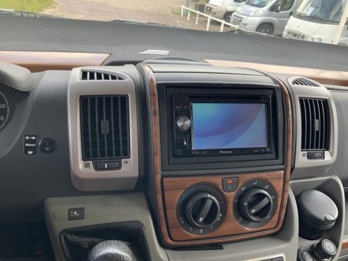 Hymer B 514 SL Star-Edition, AUTOMATIC, Integral, Engine air conditioning, Air suspension, Alko-Max-chassis, Transverse bed & pull-down bed Marum Camper centrum on the road photo: 27