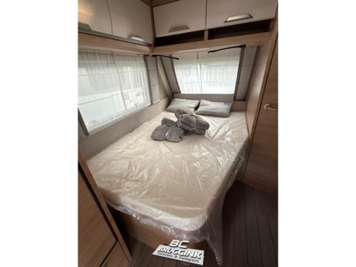Knaus Sudwind 60 Years 500 FU Franz&ouml;sisches Bett Campovolo Grau Foto: 7
