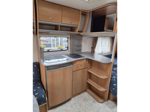 Kip Star Line 47 TDB Special Mover - Awning photo: 9