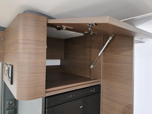 Adria Coral MB Supreme 670 DL Foto: 11