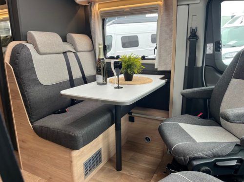 Dethleffs Globebus Go! T45 Aut. Airco Cruise CarPlay El.fietslift NIEUWSTAAT Foto: 22