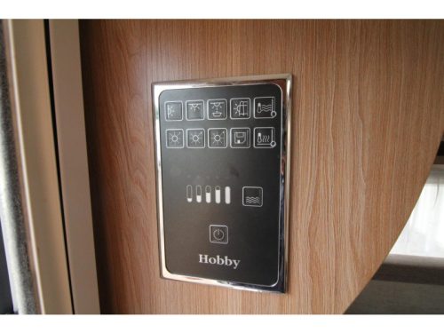 Hobby De Luxe 455 UF Thule 6300 Ultraheat Foto: 21