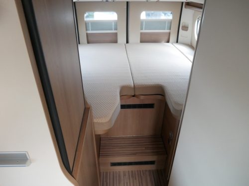 Carthago Malibu Van 640 LE, 9-Speed Automatic, Busbiker, MaxxFan photo: 15