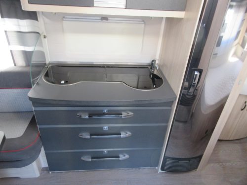 Hobby De Luxe Edition 460 UFE ZIP AWNING + CARAVAN AWNING photo: 11