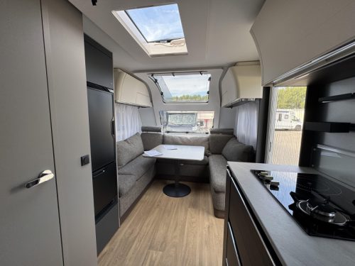 Adria Alpina 583 UL photo : 4