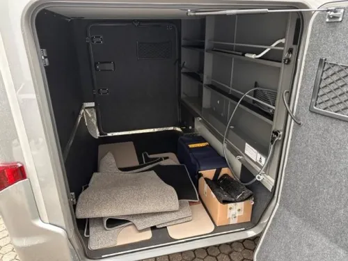 Hymer B-MC T 680 LITHIUM-SOLAR-INVERTER photo: 6