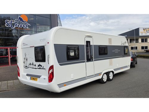 Hobby De Luxe Edition 650 KMFE awning photo: 1