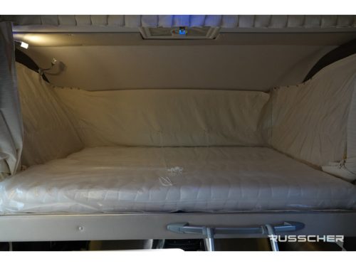 McLouis Nevis 150Pk | French bed | Roof air conditioning | Air suspension | Solar panel photo: 20