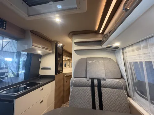 Malibu Van Comfort 640 LE 9tr Automatik / L&auml;ngsbetten Foto: 7