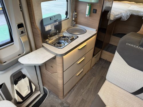 Knaus Van Wave VW 640 MEG Vansation / Free storage photo: 11