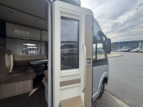 B&uuml;rstner Ixeo I 728 G Automatic single beds air conditioning photo: 5