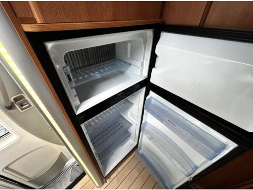 Pilote Explorateur G 741 Transverse bed/Pull-down bed/Alde/2012 photo: 18