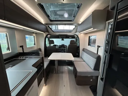 Adria Coral MB Supreme 670 DL Foto: 7