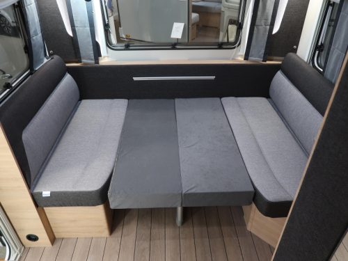 Knaus Sudwind Black Selection 460 EU EINZELBETTEN Foto: 18