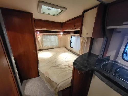 Chateau Calista 450 FHU mover, auvent  photo : 7