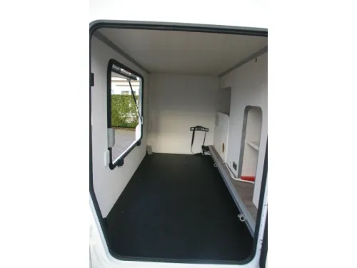 Chausson Welcome 747 GA Single beds, Pop-top roof. photo: 8