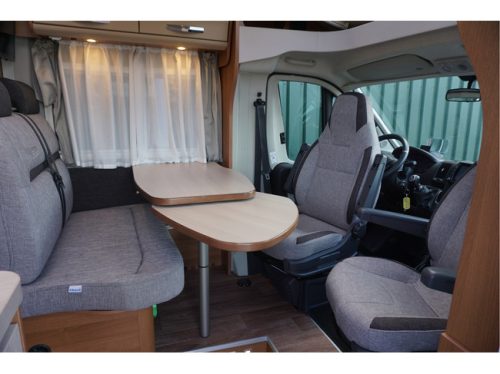Knaus Van Ti 650 MEG 165pk Platinum + 2x enkele bedden/ 2x Airco/ camera/ Schitterend/ Fietsendrager/ Garantie! foto: 9