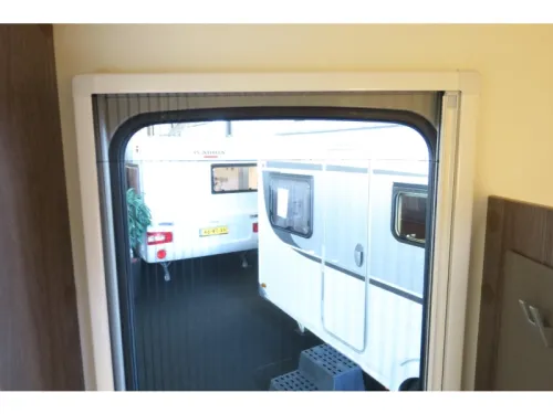 B&uuml;rstner IC Line 495 TK INCL AWNING+GARAGE photo: 15