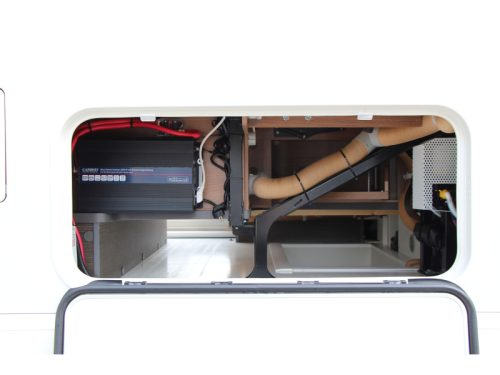 Carthago C-Tourer I 149 LE Single beds Pop-top roof photo: 16