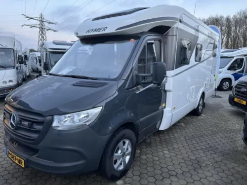 Hymer Tramp S 585 CAMA ABATIBLE + CAMAS INDIVIDUALES foto: 4